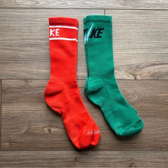Nike Crew Socks | Red & Green (Size 8-12 Unisex) - Picture 1 of 9